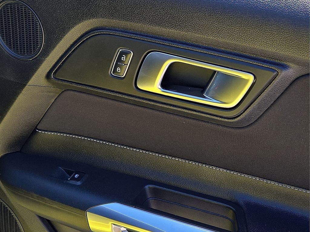 2021 Ford Mustang EcoBoost