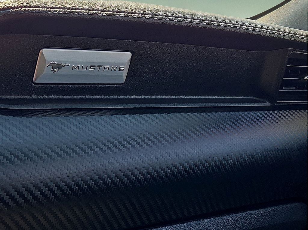 2021 Ford Mustang EcoBoost