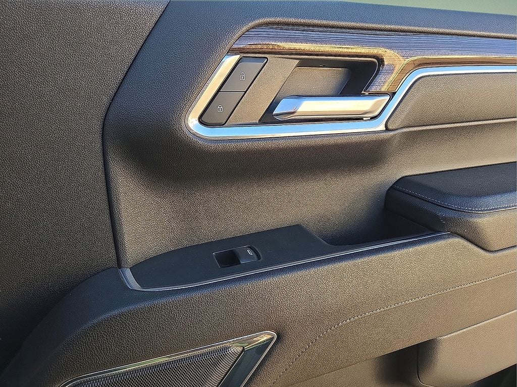 2023 Chevrolet Silverado 1500 LT LT1