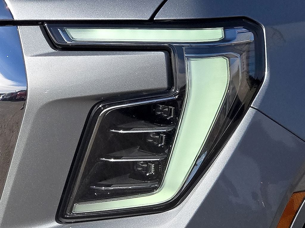 2025 GMC Yukon Elevation