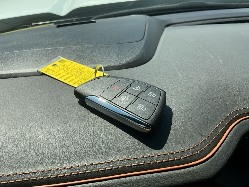 2025 GMC Sierra 2500HD AT4