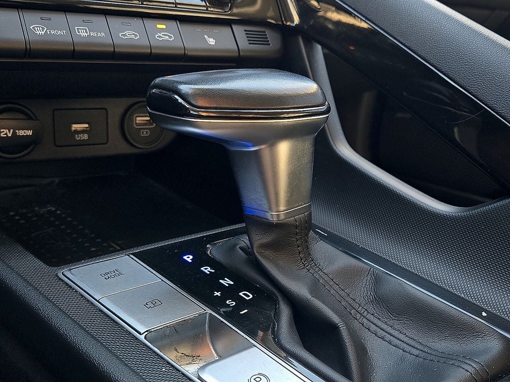 2022 Hyundai Elantra Limited