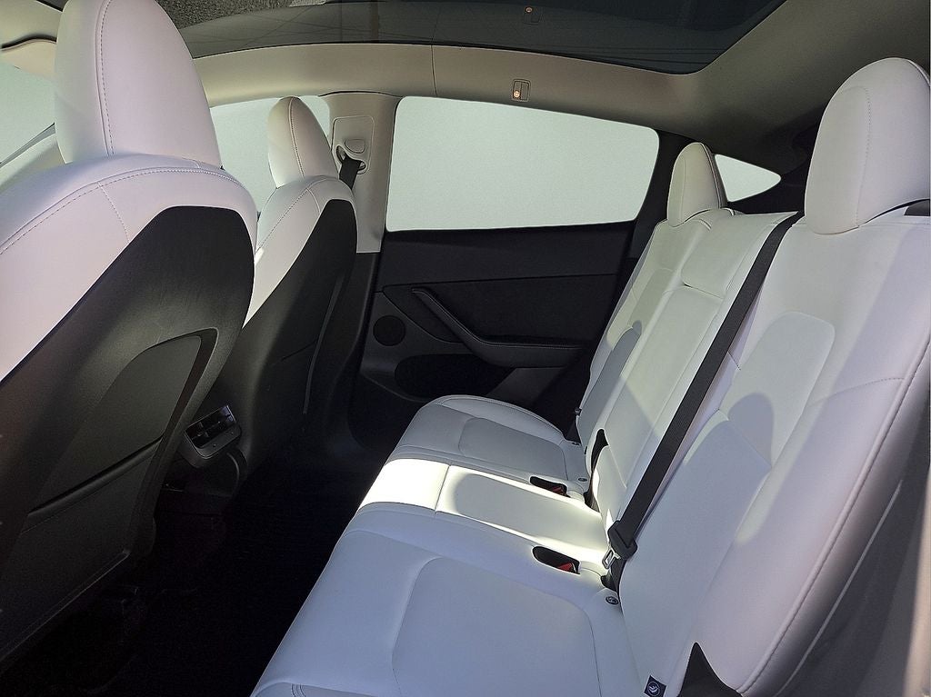 2025 Tesla Model Y Long Range