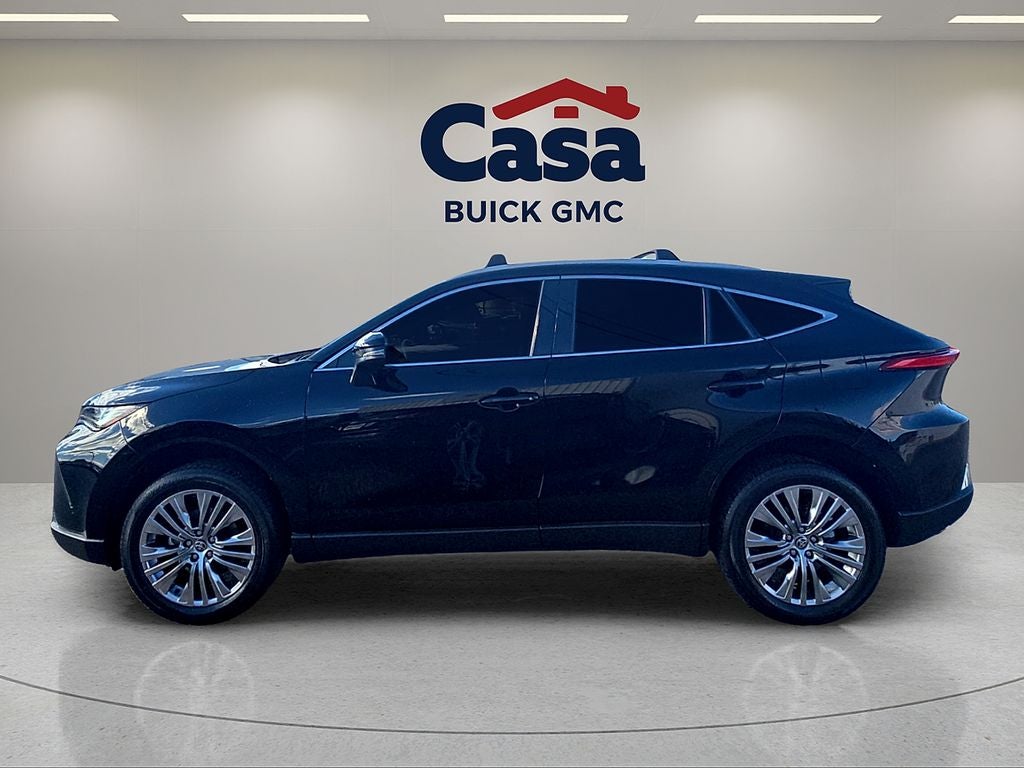 2022 Toyota Venza XLE