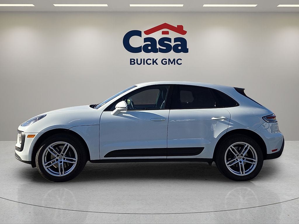 2024 Porsche Macan Base