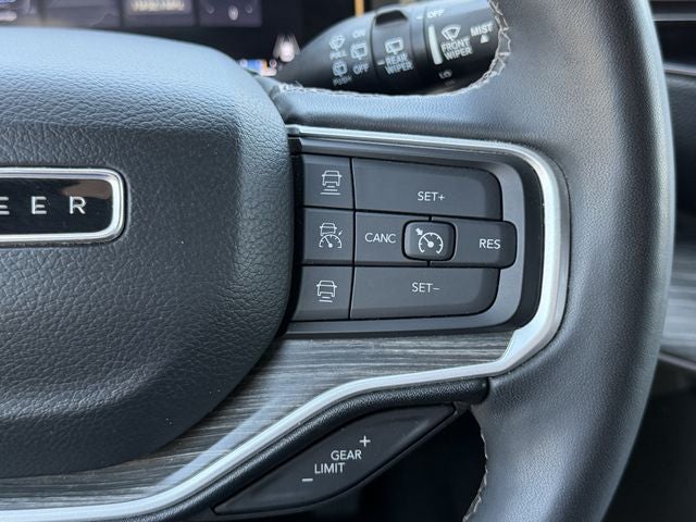 2023 Jeep Wagoneer L Series II