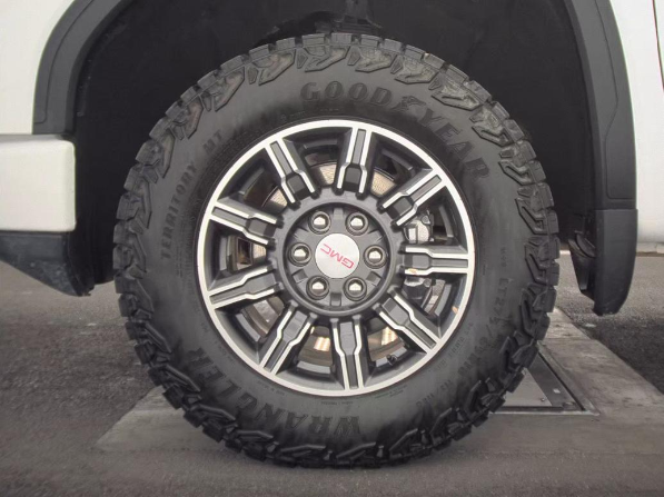 2025 GMC Sierra 1500 AT4