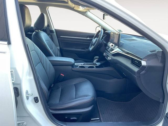 2024 Nissan Altima 2.0 SR