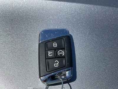 2021 Volkswagen Atlas 3.6L V6 SE w/Technology