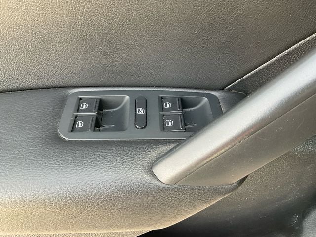 2015 Volkswagen Passat 1.8T SE