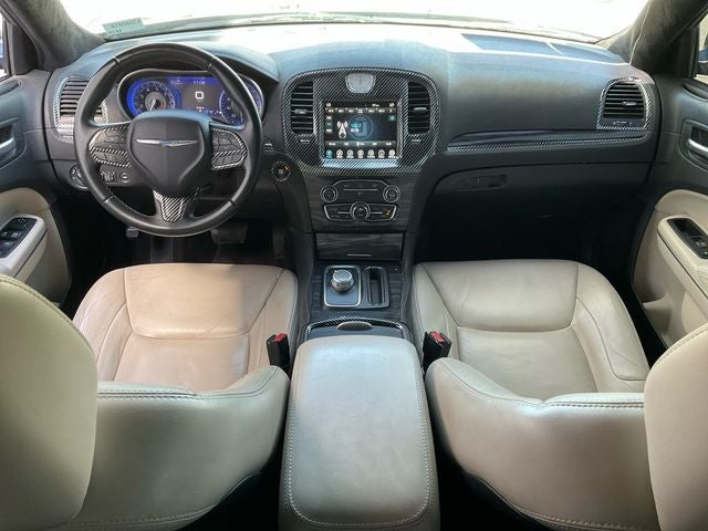 2018 Chrysler 300 Touring L