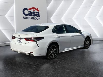 2024 Toyota Camry SE