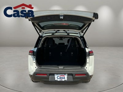 2025 Nissan Pathfinder SV