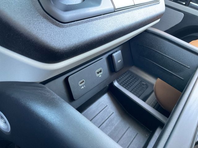2024 Land Rover Defender S