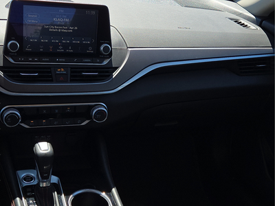 2025 Nissan Altima SR