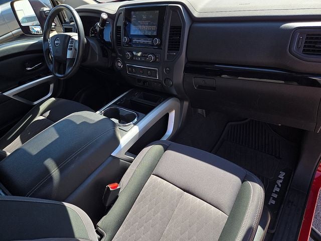 2024 Nissan Titan SV