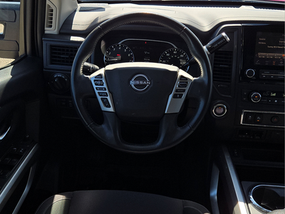 2024 Nissan TITAN Crew Cab SV