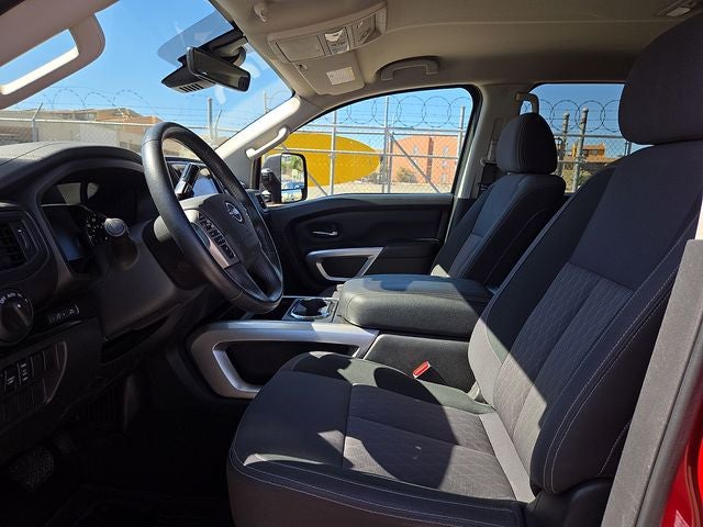 2024 Nissan Titan SV