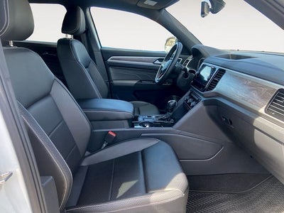 2023 Volkswagen Atlas Cross Sport 3.6L V6 SE w/Technology