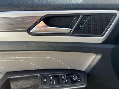 2023 Volkswagen Atlas Cross Sport 3.6L V6 SE w/Technology