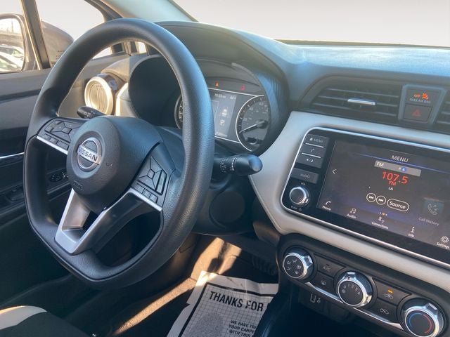 2022 Nissan Versa SV