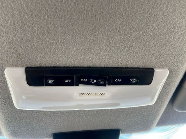 2023 Nissan Kicks SR Nissan Certified