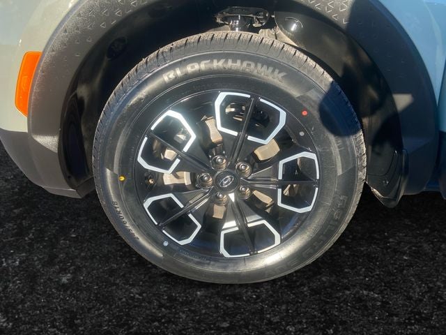 2023 Hyundai Santa Cruz SE