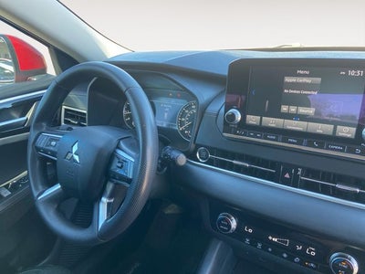 2024 Mitsubishi Outlander ES