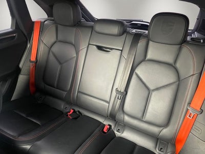 2022 Porsche Macan Base