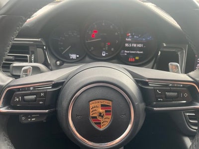 2022 Porsche Macan Base