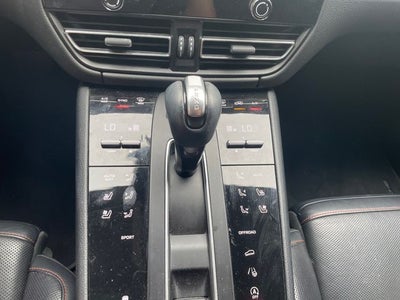 2022 Porsche Macan Base