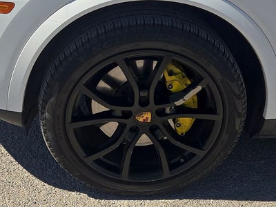 2021 Porsche Cayenne Base
