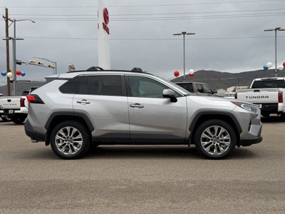 2020 Toyota RAV4 XLE Premium