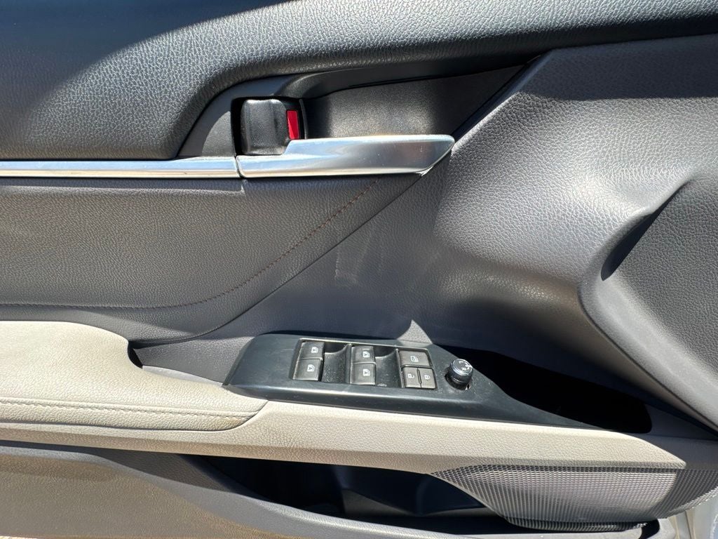 2018 Toyota Camry Hybrid XLE