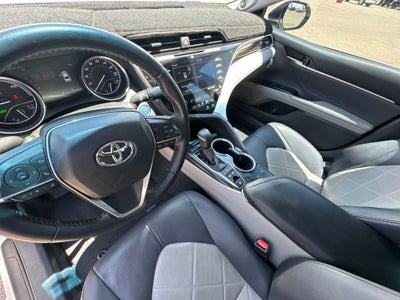 2018 Toyota Camry Hybrid XLE