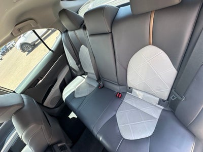 2018 Toyota Camry Hybrid XLE