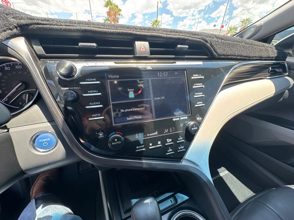 2018 Toyota Camry Hybrid XLE