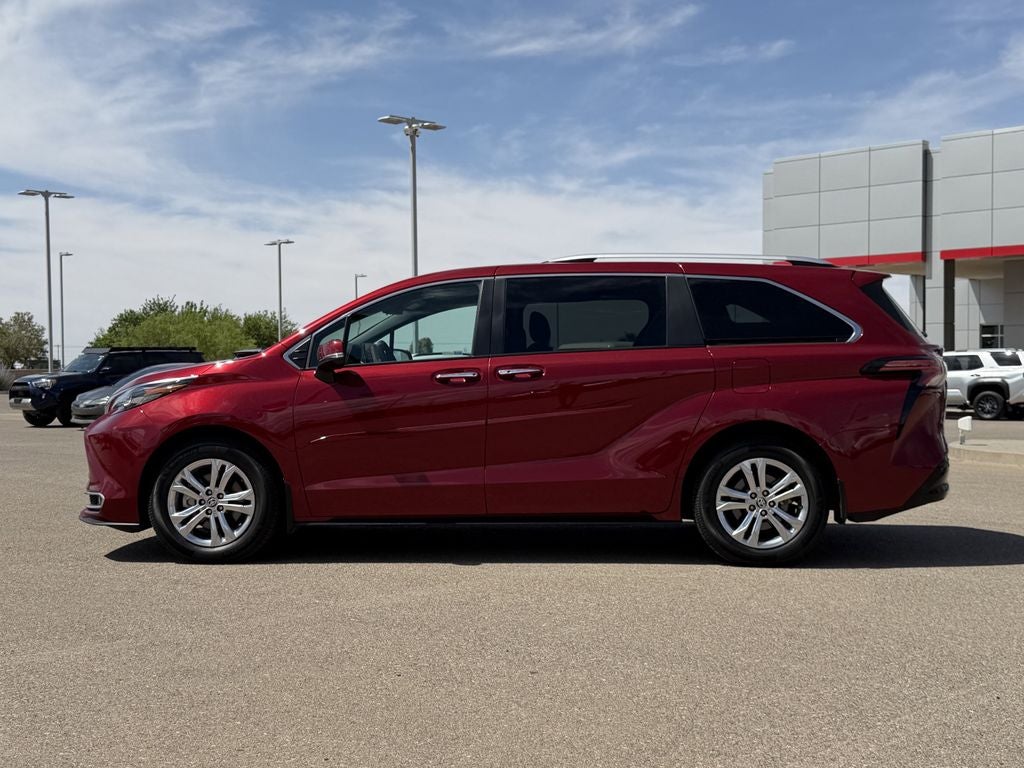 2024 Toyota Sienna Platinum 7 Passenger