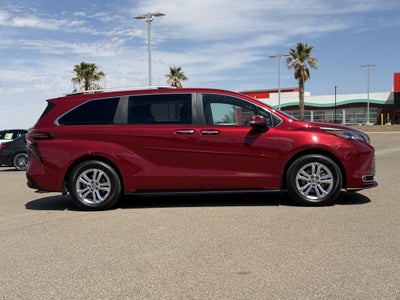 2024 Toyota Sienna Platinum 7 Passenger