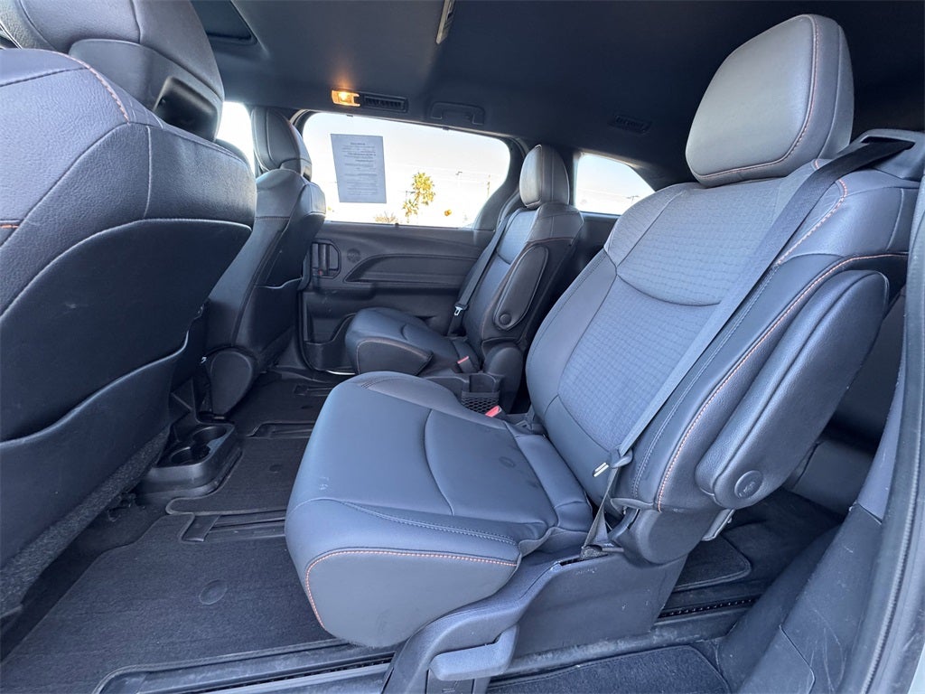2022 Toyota Sienna XSE 7 Passenger