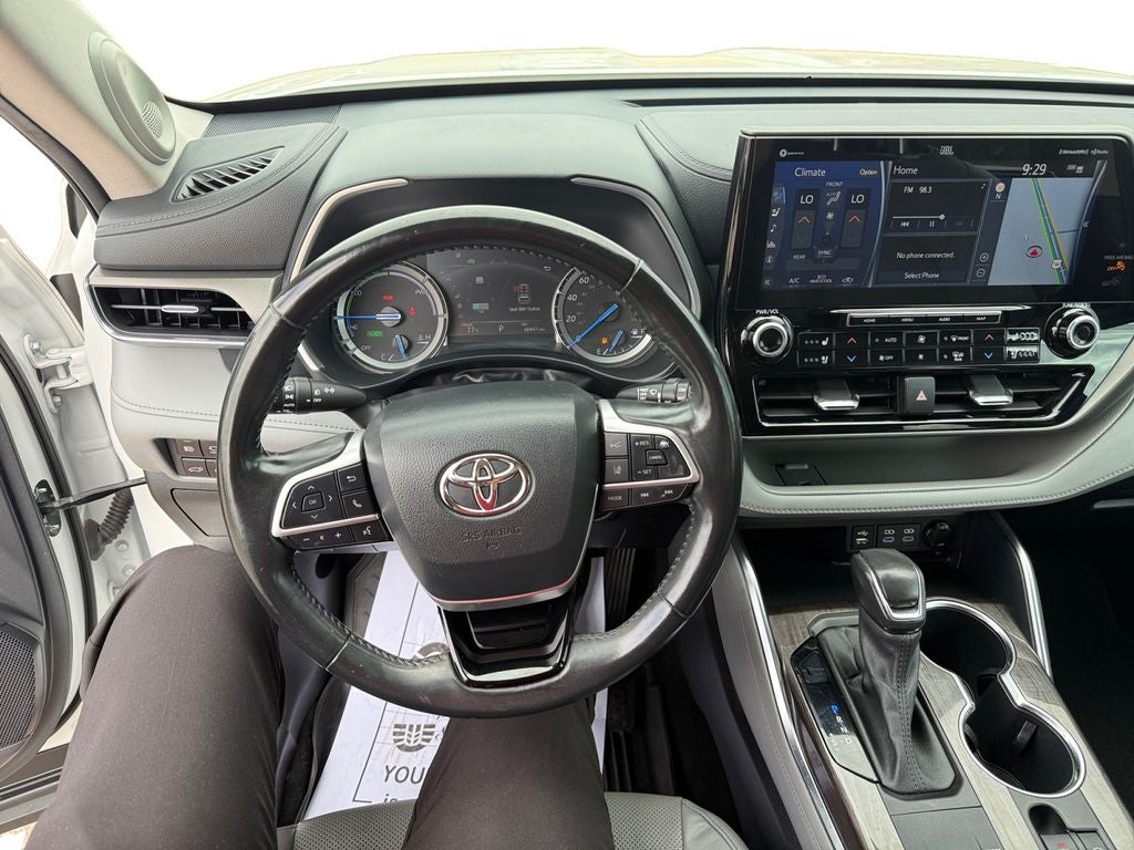 2022 Toyota Highlander Hybrid Limited