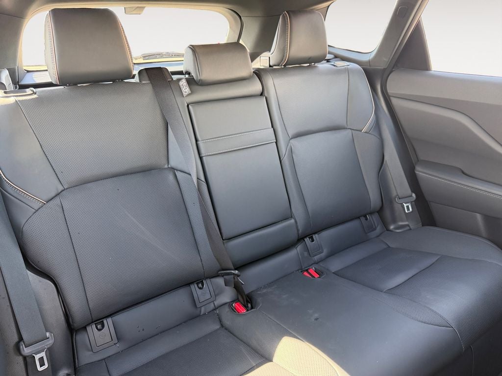 2025 Toyota Crown Signia XLE