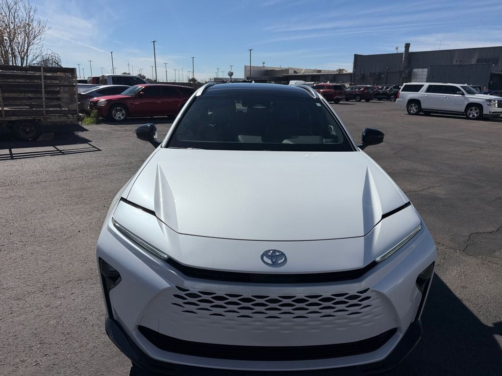 2025 Toyota Crown Signia XLE