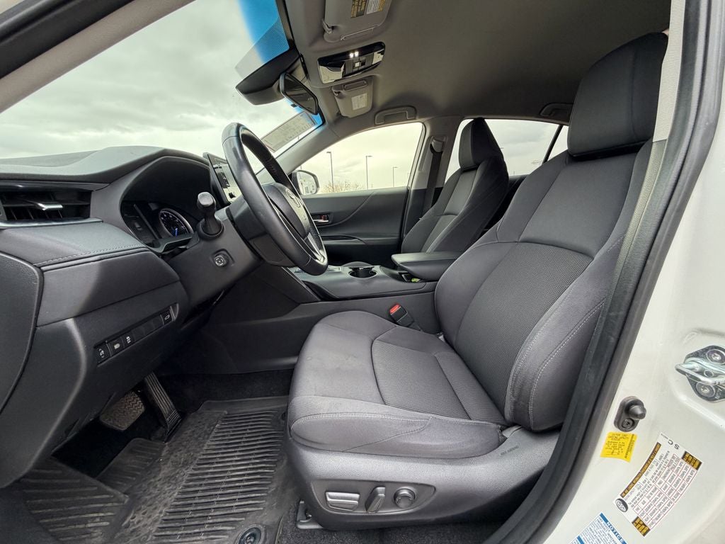 2022 Toyota Venza LE