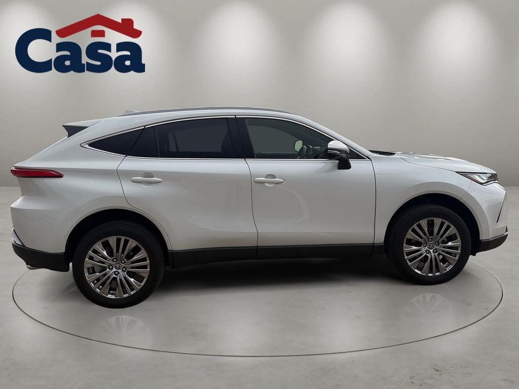 2022 Toyota Venza XLE
