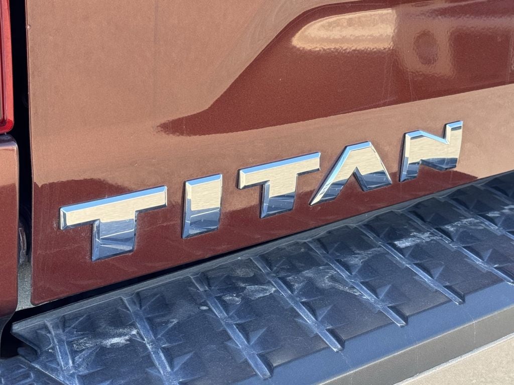 2017 Nissan TITAN Platinum Reserve