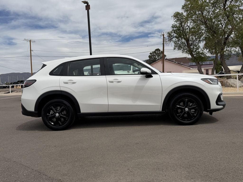 2025 Honda HR-V LX