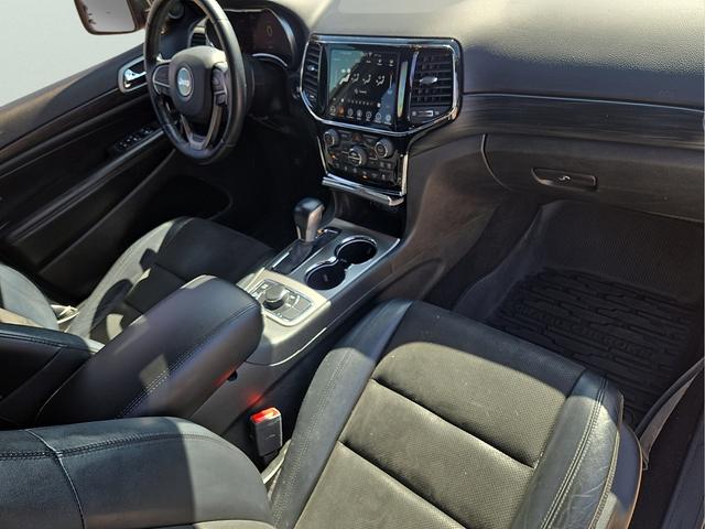 2020 Jeep Grand Cherokee Laredo