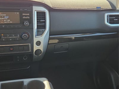 2017 Nissan Titan SV