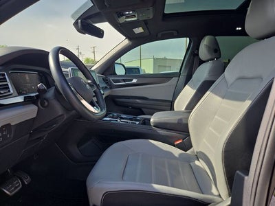 2024 Volkswagen Atlas Cross Sport 2.0T SEL R-Line